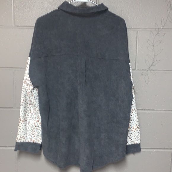 Button up - Picture 2 of 3